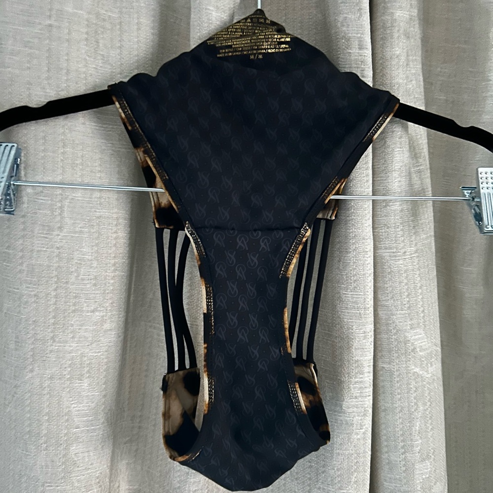 Victoria's Secret leopard print bikini bottom - Picture 3 of 5